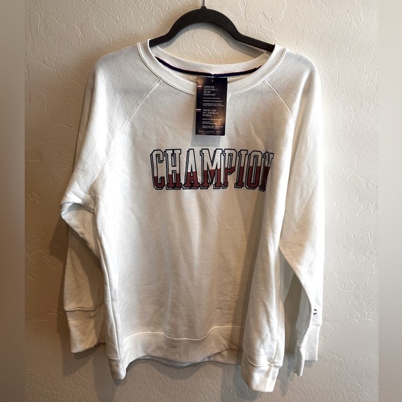Champion Sweaters - NWT Champion Crewneck​​